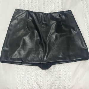 Vegan leather black skort
